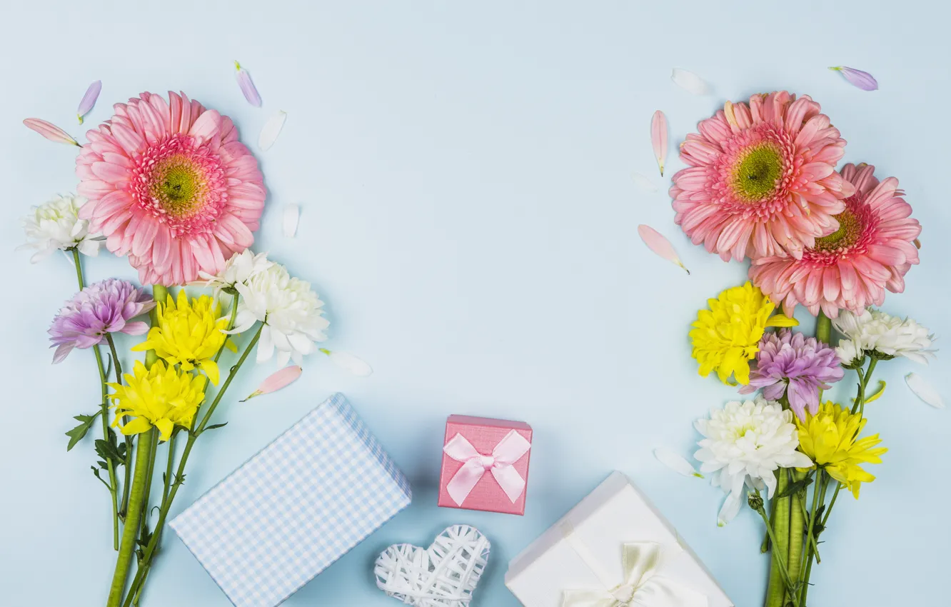 Фото обои цветы, подарки, сердечко, поздравление, букеты, День матери