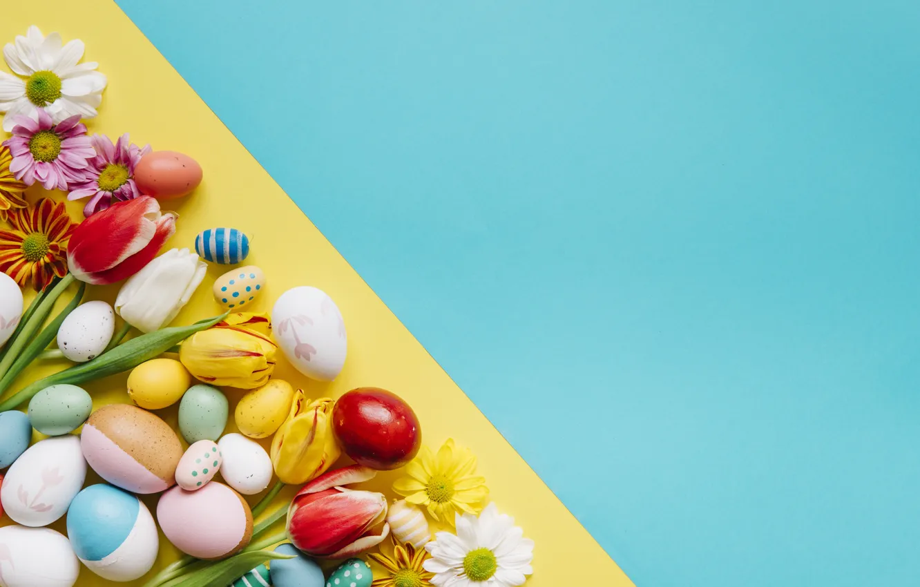 Фото обои фон, праздник, яйца, Пасха, тюльпаны