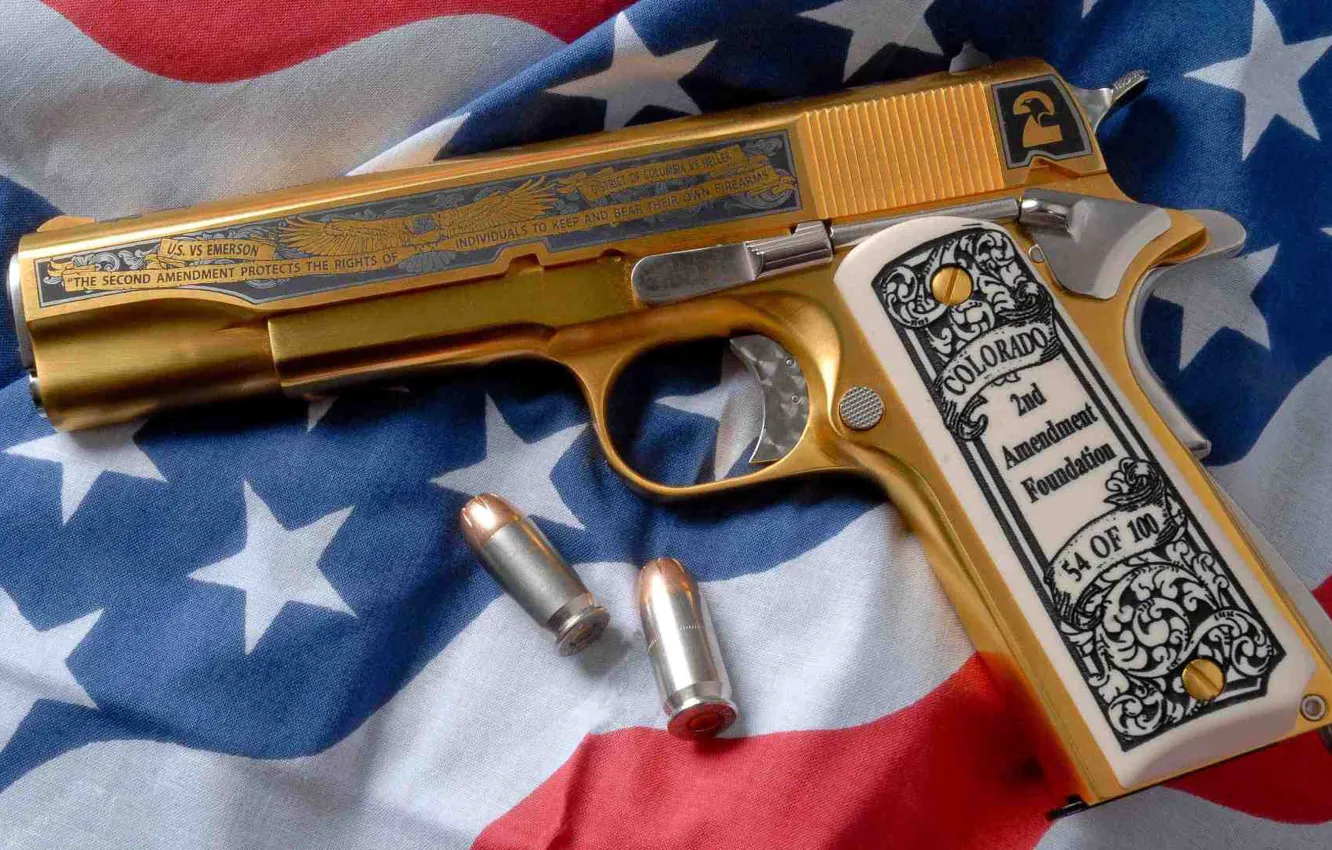 Фото обои пистолет, оружие, gun, golden, золотой, weapon, гравировка, кастом