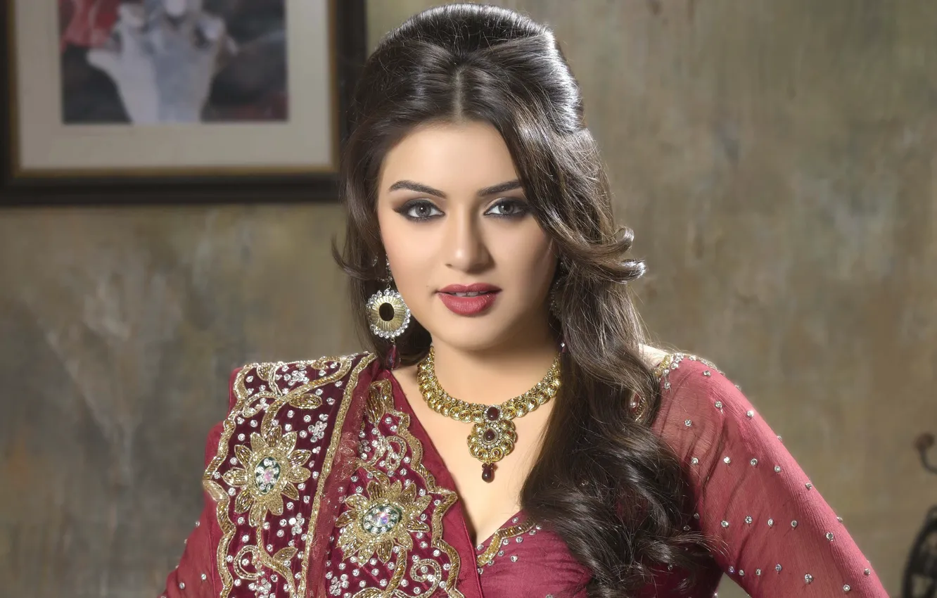 Фото обои украшение, колье, красная помада, индийская актриса, india girl, Hansika Motwani, сари, индийская богиня