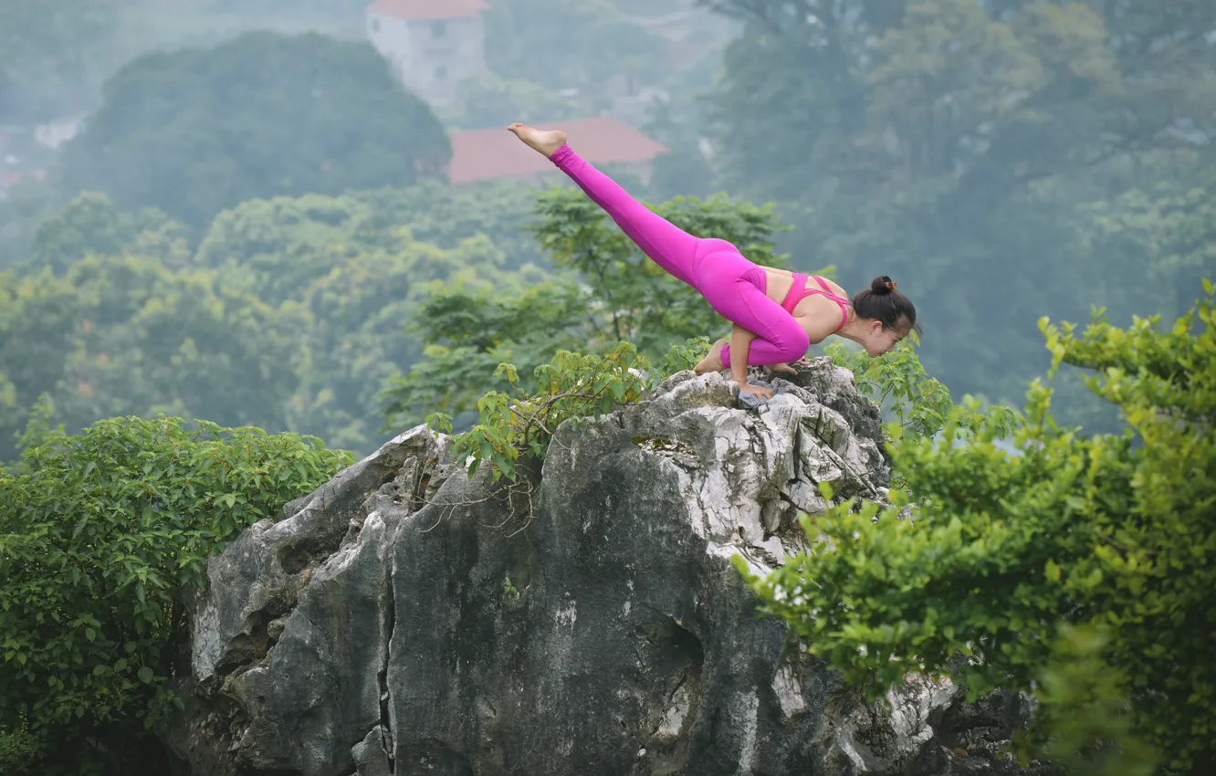 Фото обои девушка, природа, поза, фон, гимнастика, йога, гармония