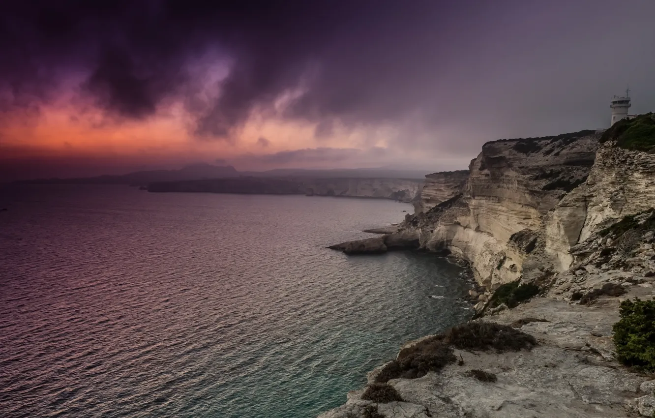 Фото обои море, закат, туман, берег, маяк