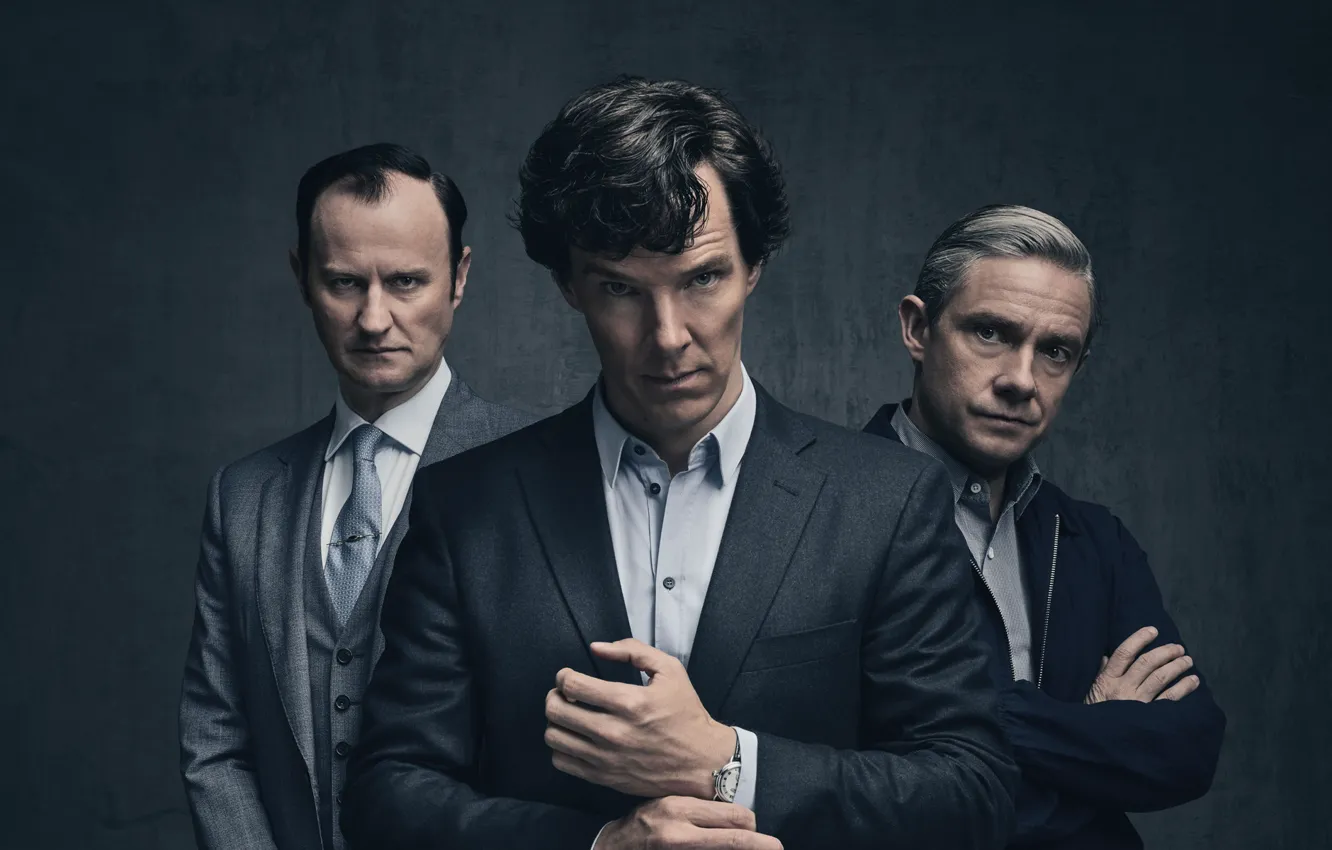 Фото обои фон, трио, Мартин Фримен, Бенедикт Камбербэтч, Benedict Cumberbatch, Sherlock, Марк Гэтисс, Майкрофт Холмс