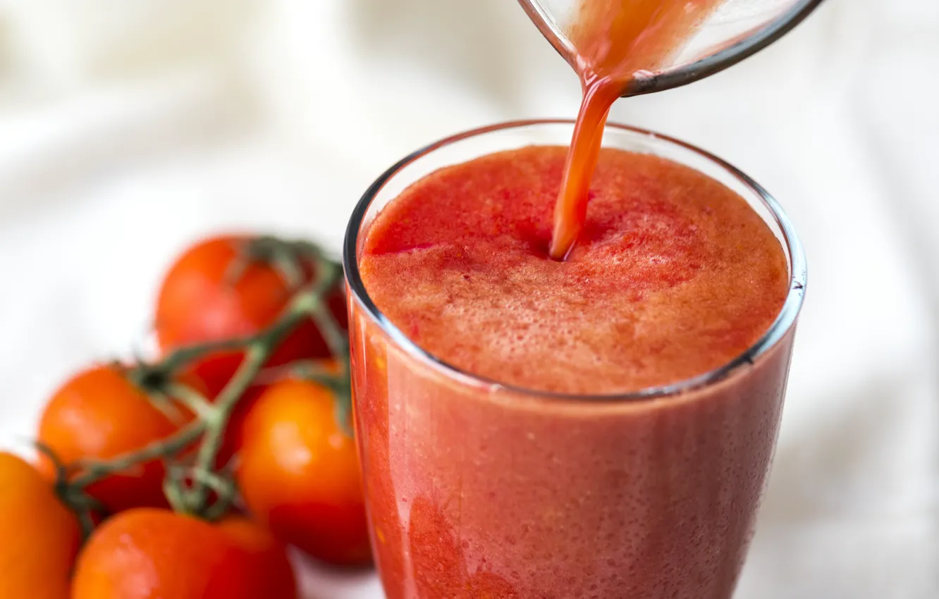 Фото обои стакан, сок, помидоры, томаты, томатный сок