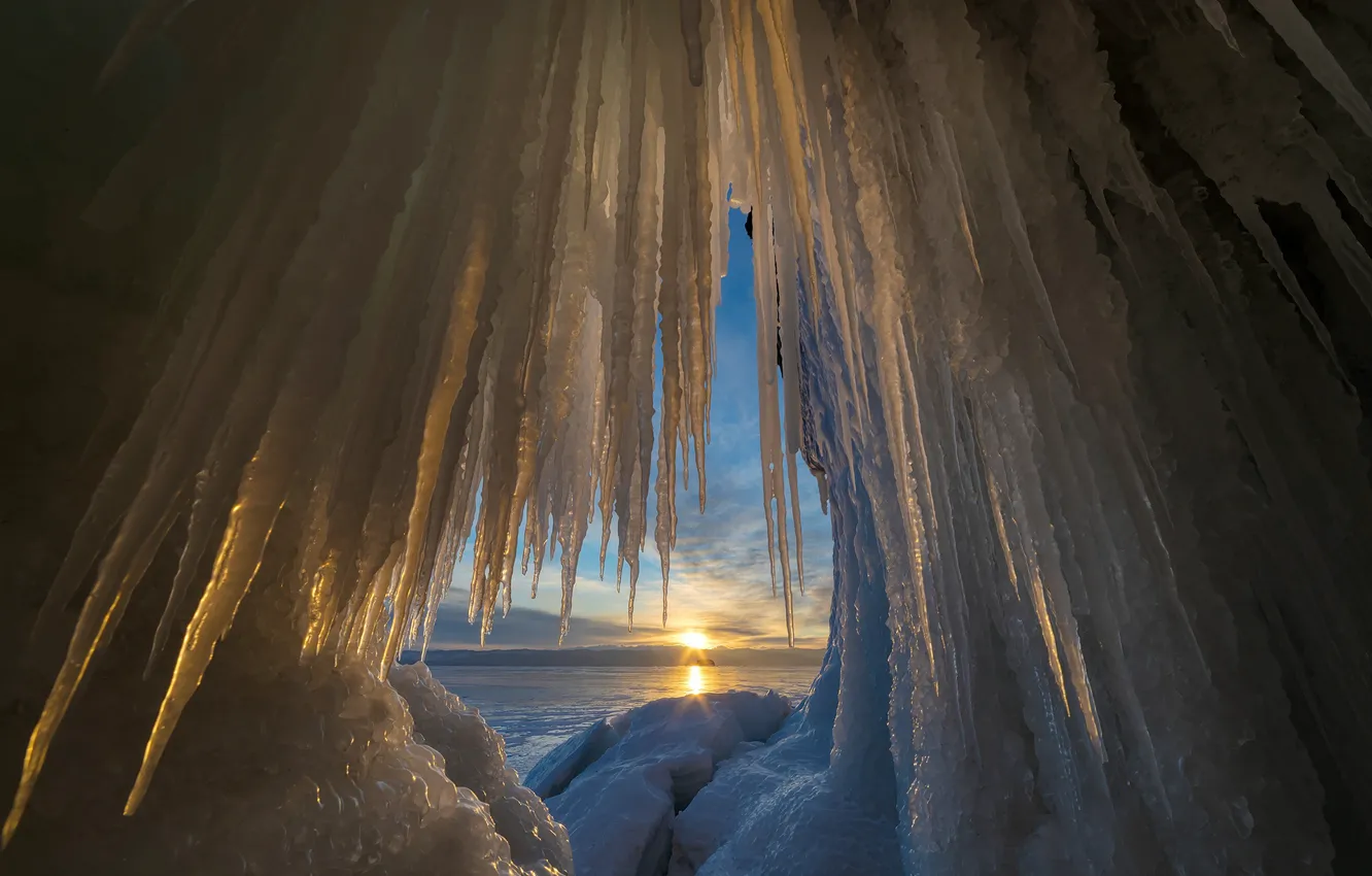 Фото обои зима, солнце, природа, озеро, лёд, сосульки, Байкал