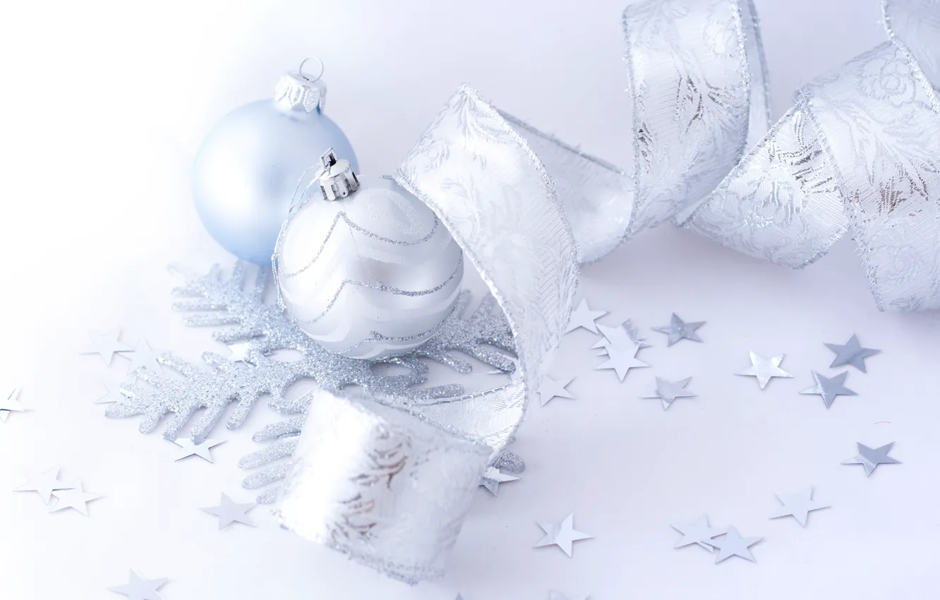 Фото обои зима, шарики, украшения, игрушки, Новый Год, голубые, Рождество, лента