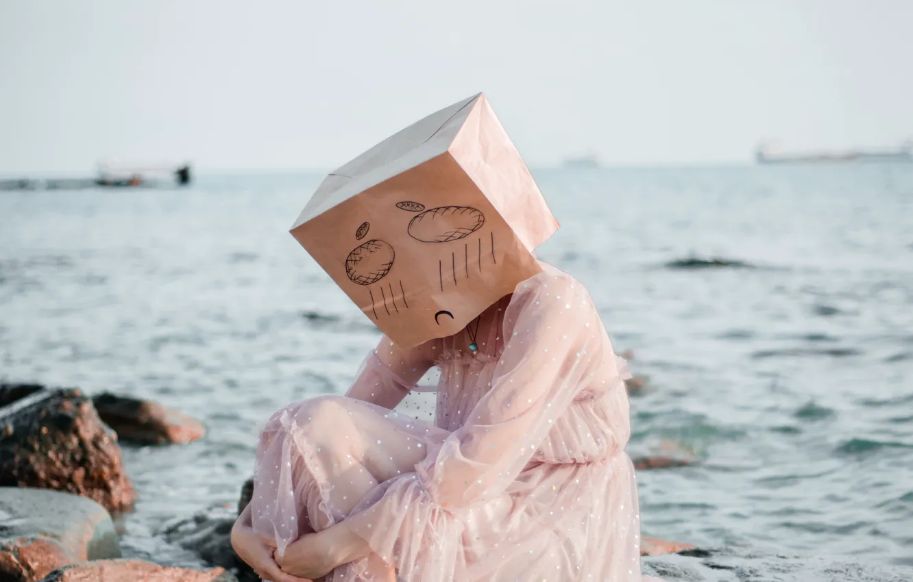 Фото обои wallpaper, girl, sea, mood, sadness, stones, mask