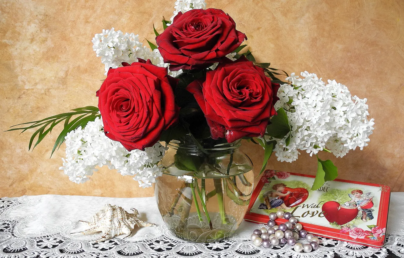 Фото обои украшения, розы, ракушка, красные, бусы, Roses, сирень, Lilac