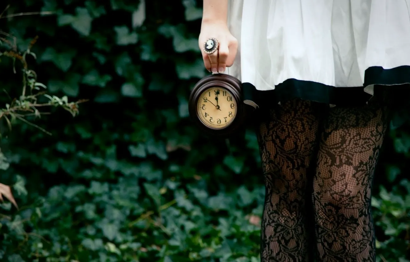 Фото обои wallpaper, girl, forest, clock