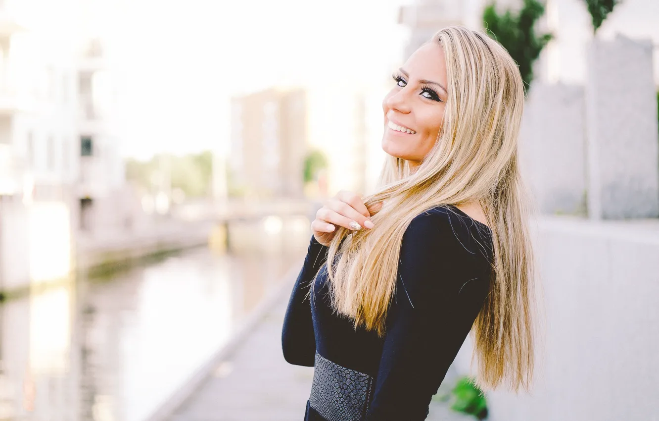 Фото обои лицо, улыбка, модель, волосы, Aleksandra