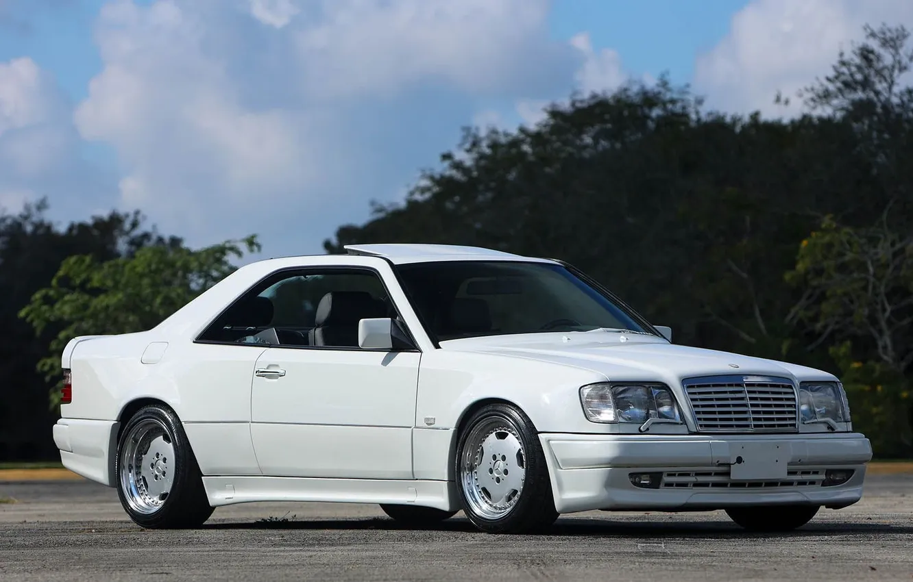 Фото обои AMG, Mercedes - Benz, C124, E320, WIDE-BODY