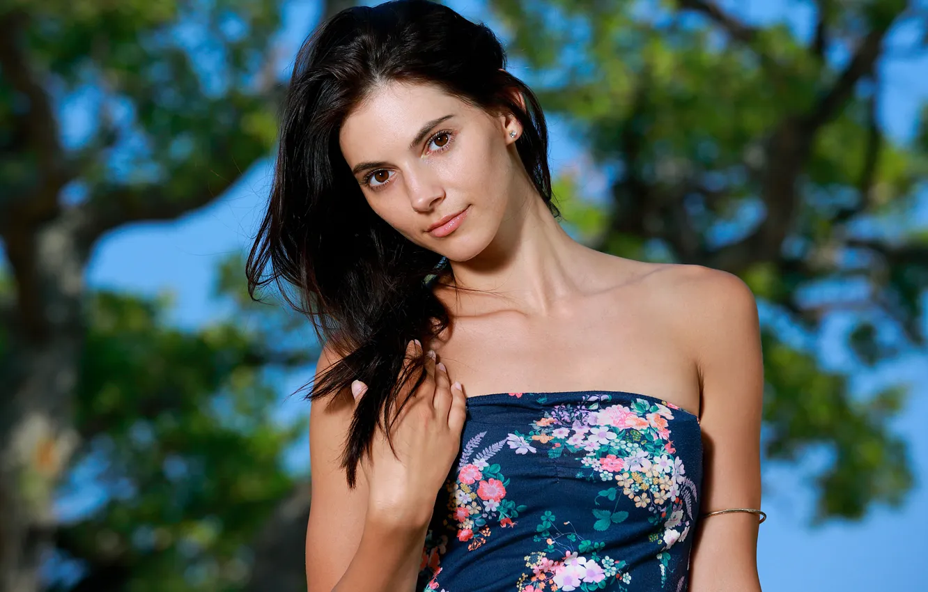 Фото обои Model, Looking At Camera, Aleksandrina, Summer Dress, Woman Outdoors