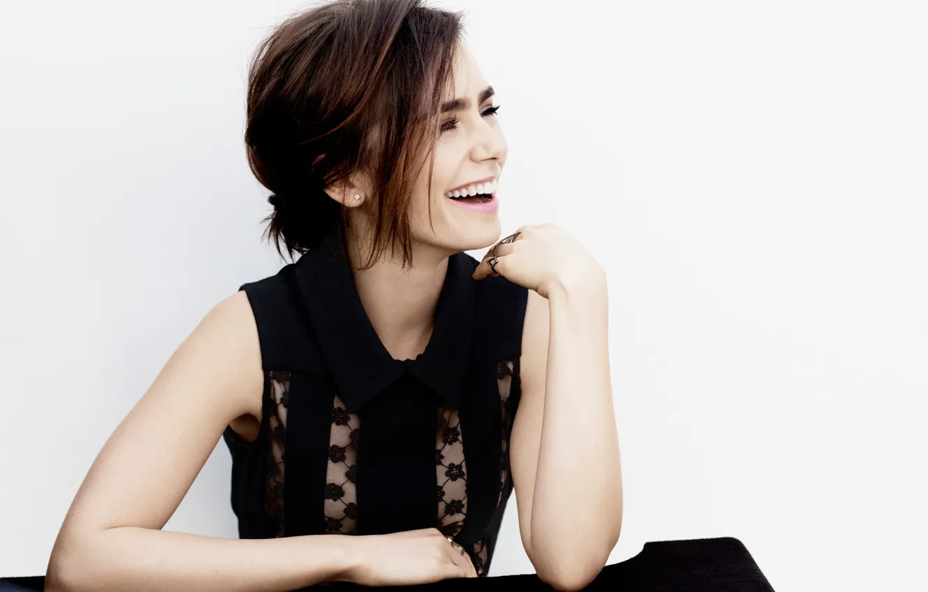 Фото обои улыбка, актриса, профиль, Lily Collins