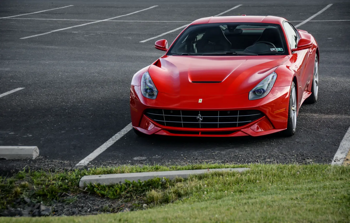 Фото обои Ferrari, Red, Parking, Berlinetta, F12