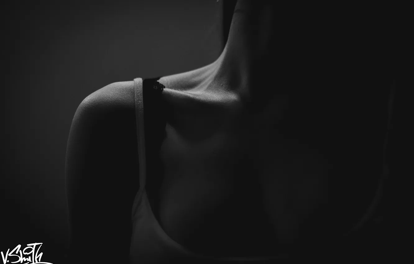 Фото обои грудь, девушка, майка, girl, плечо, шея, chest, shoulder