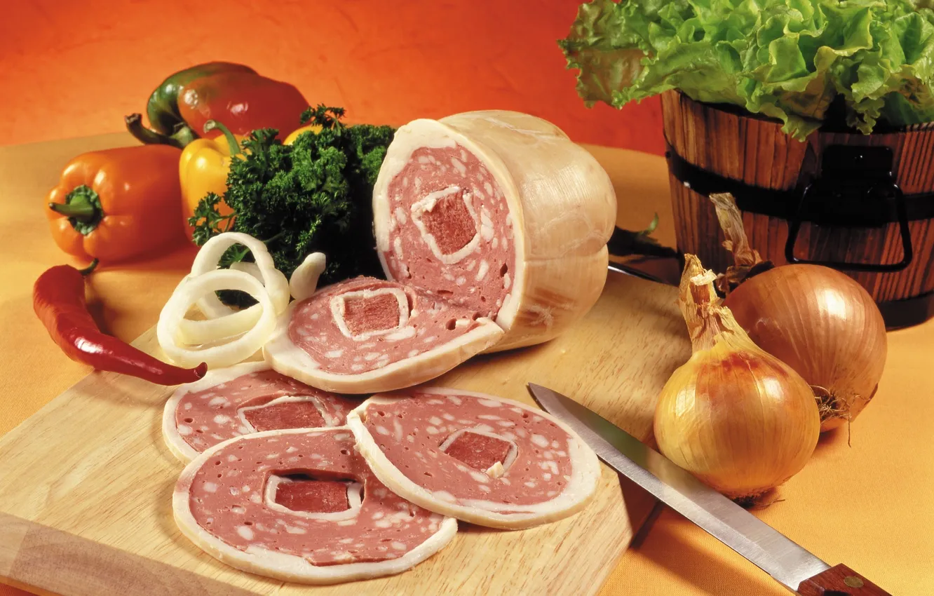 Фото обои лук, укроп, мясо, овощи, колбаса, Meat, болгарский перец, перец чили