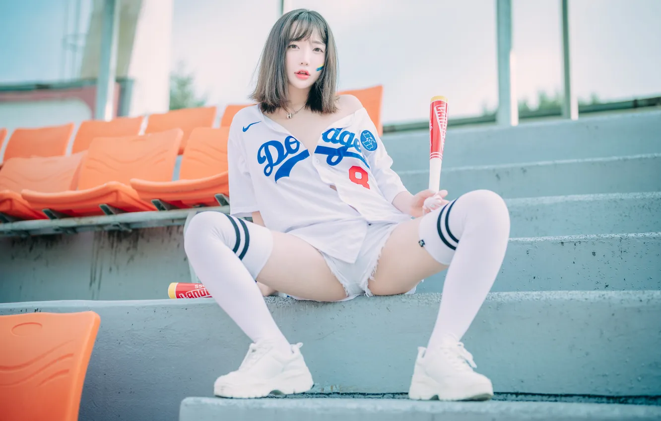 Фото обои Asian, model, women, women outdoors, Los Angeles Dodgers, thigh high socks, DJAWA, Son Ye-Eun