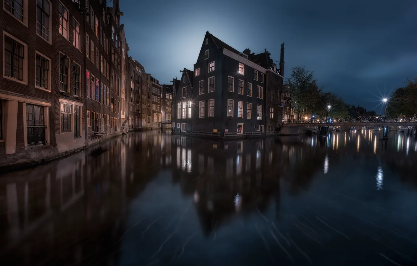 Фото обои вода, ночь, город, огни, дома, Амстердам, Нидерланды, каналы