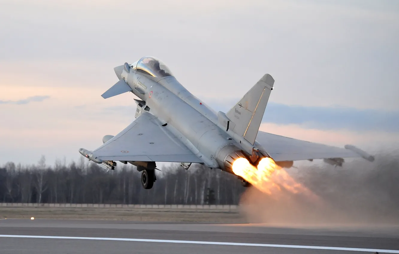 Фото обои Форсаж, Взлет, Eurofighter Typhoon, ВВС Италии, Шасси, Многоцелевой Истребитель