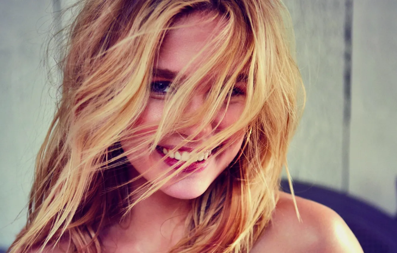 Фото обои happy, woman, photo, young, smile, beautiful, model, face