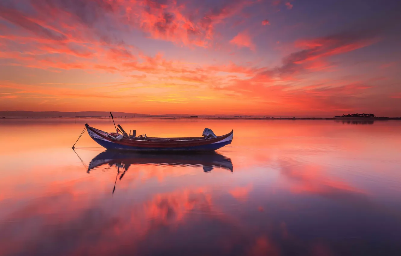 Фото обои закат, лодка, Португалия