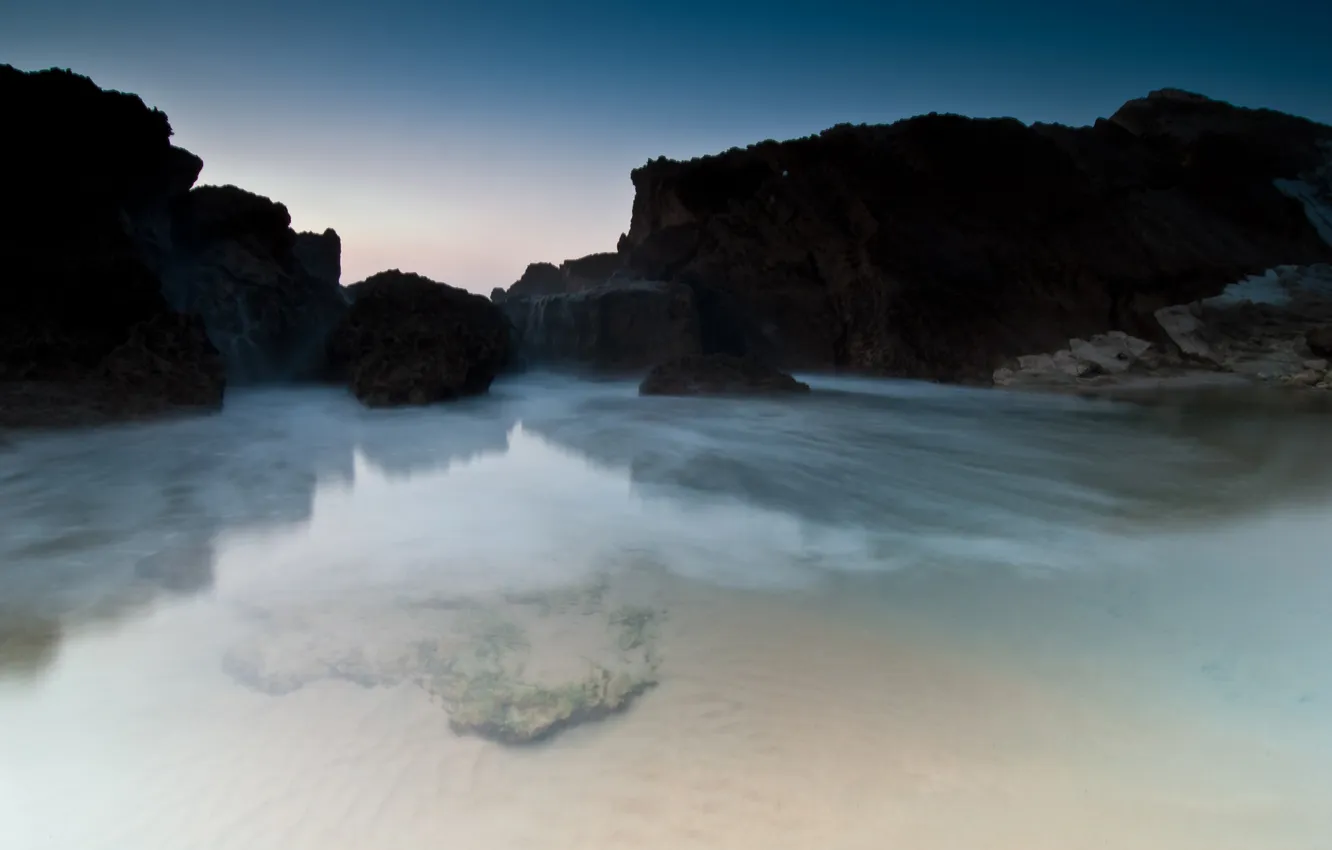 Фото обои море, вода, прозрачность, скалы, дно, утро