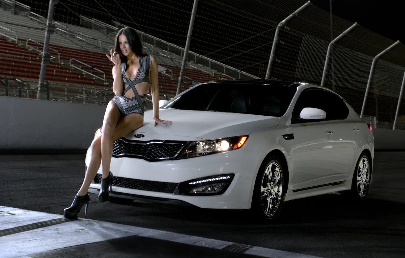 Фото обои модель, Adriana Lima, красотка, адриана лима, Kia Motors Dreams Up, Starring Supermodel, Rock Legends Motley, …