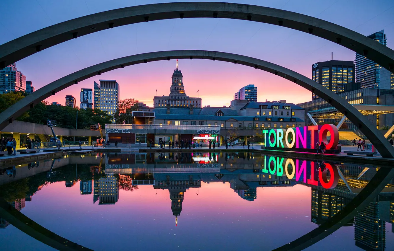 Площадь Nathan Phillips Square