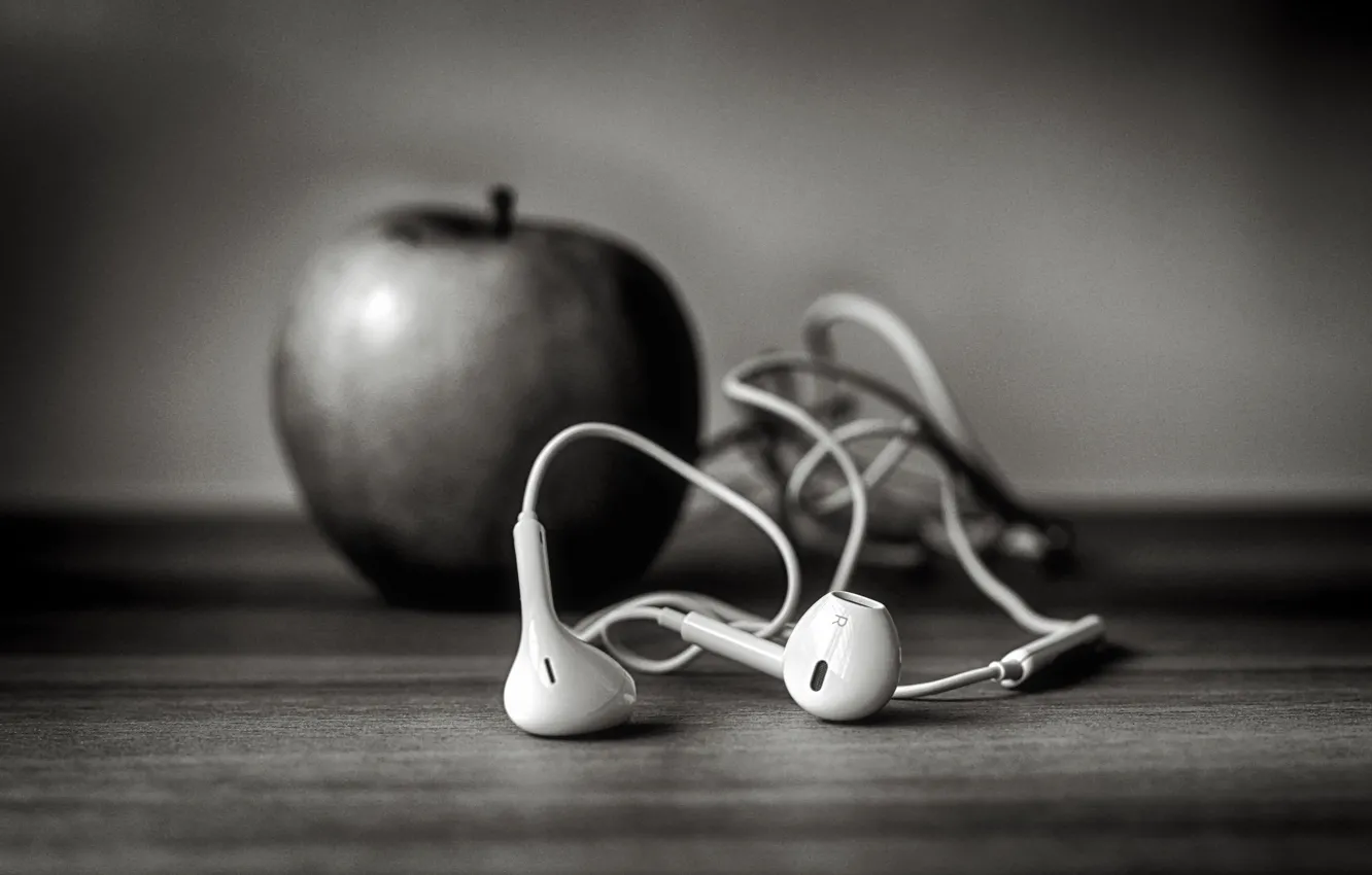 Фото обои яблоко, наушники, iphone, ч-б, Ѽ, ☊