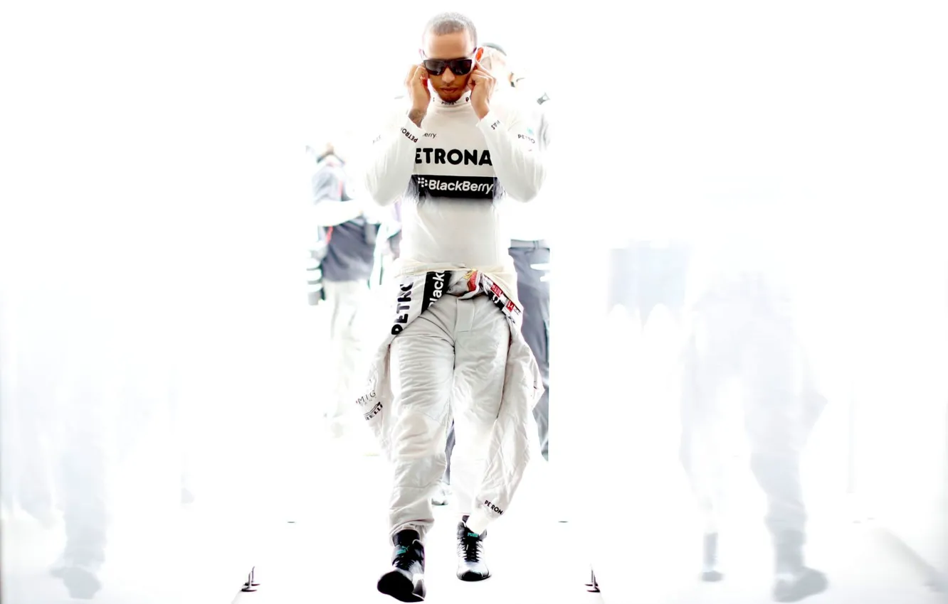 Фото обои Mercedes, Lewis Hamilton