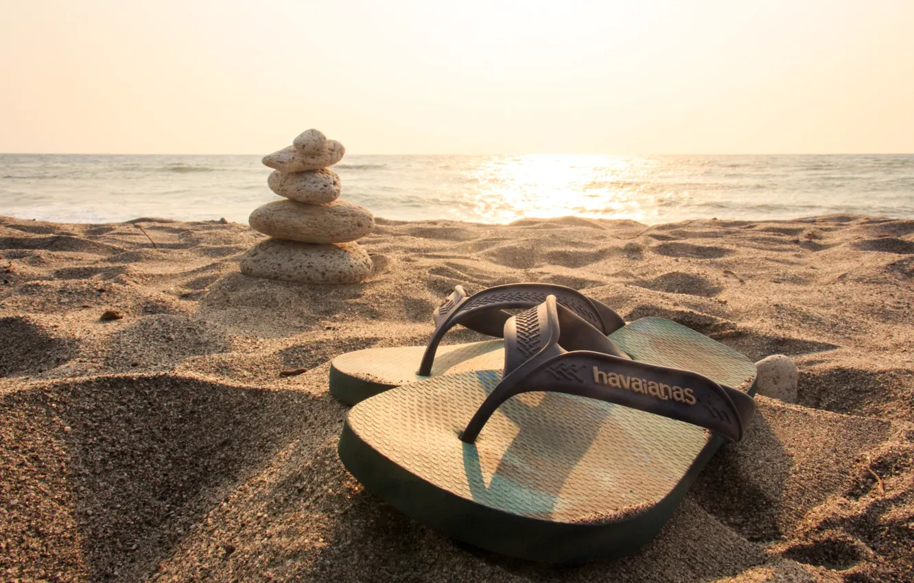 Фото обои Песок, Море, Пляж, Beach, Havaianas, Летние Каникулы, Шлепанцы, Flip flops