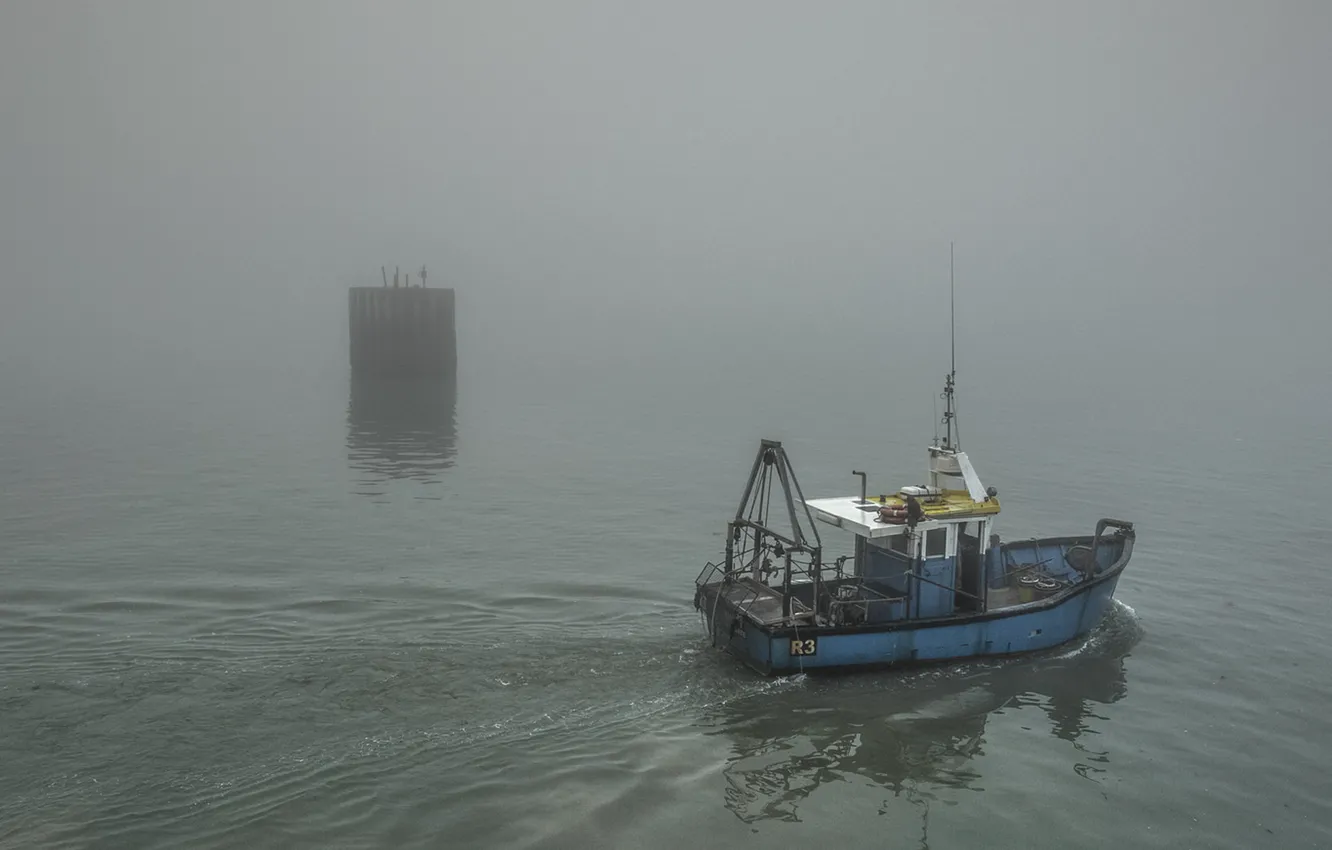 Фото обои sea, coast, fog, seaside, harbour, fishing, fishing boat