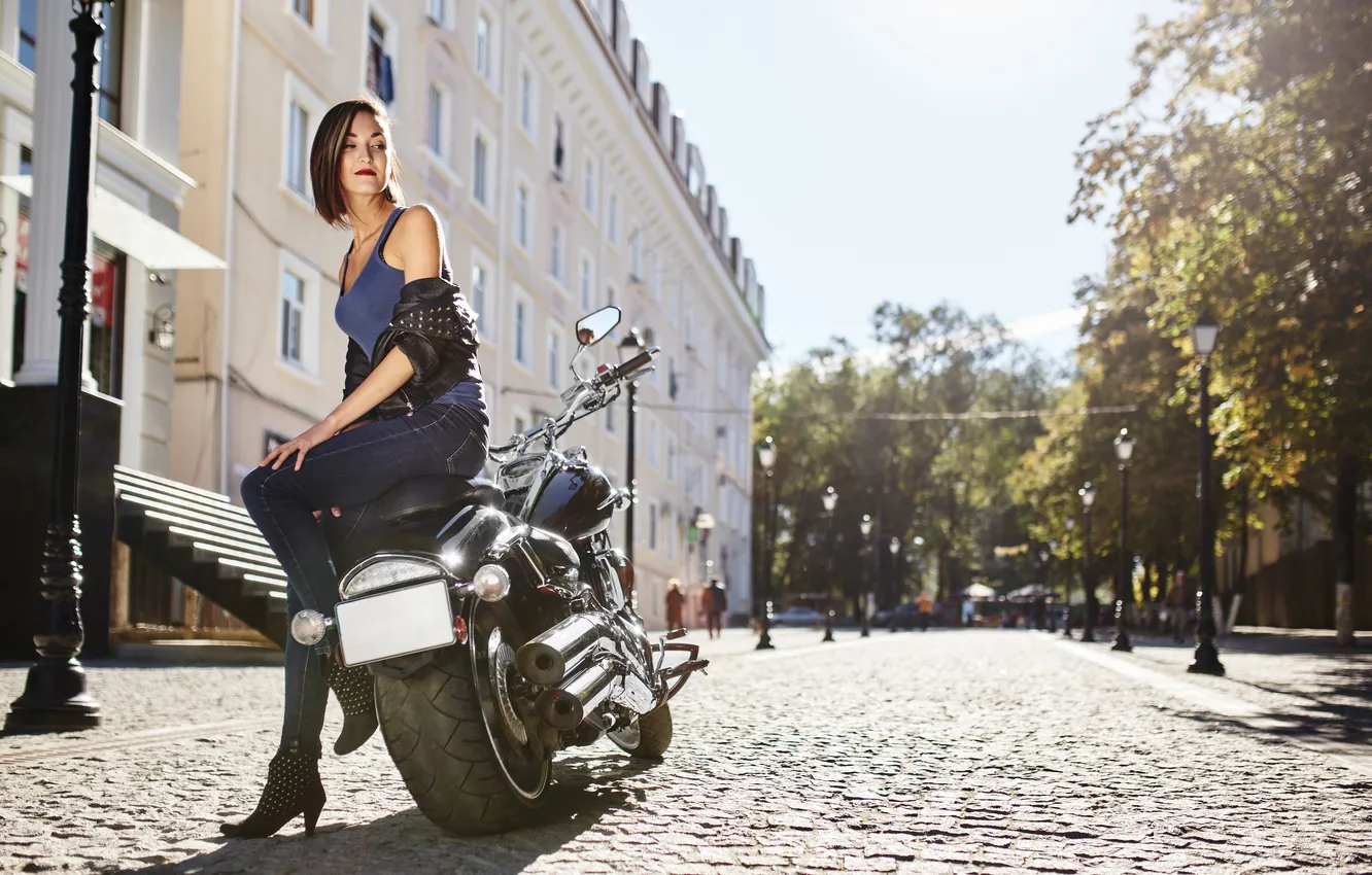 Фото обои girl, motorcycle, leather, jacket, biker
