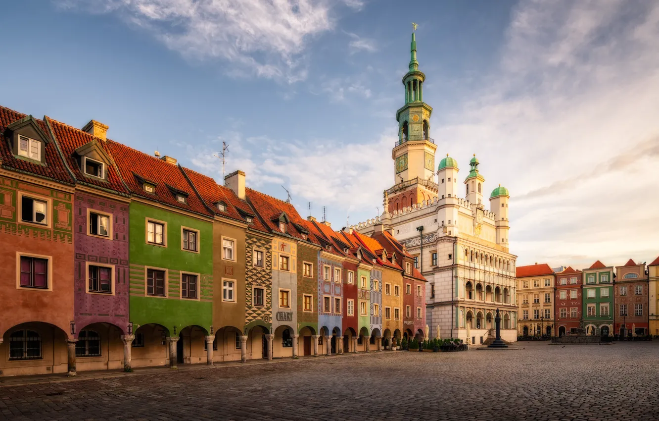 Фото обои здания, дома, площадь, Польша, разноцветные, ратуша, Poland, Познань