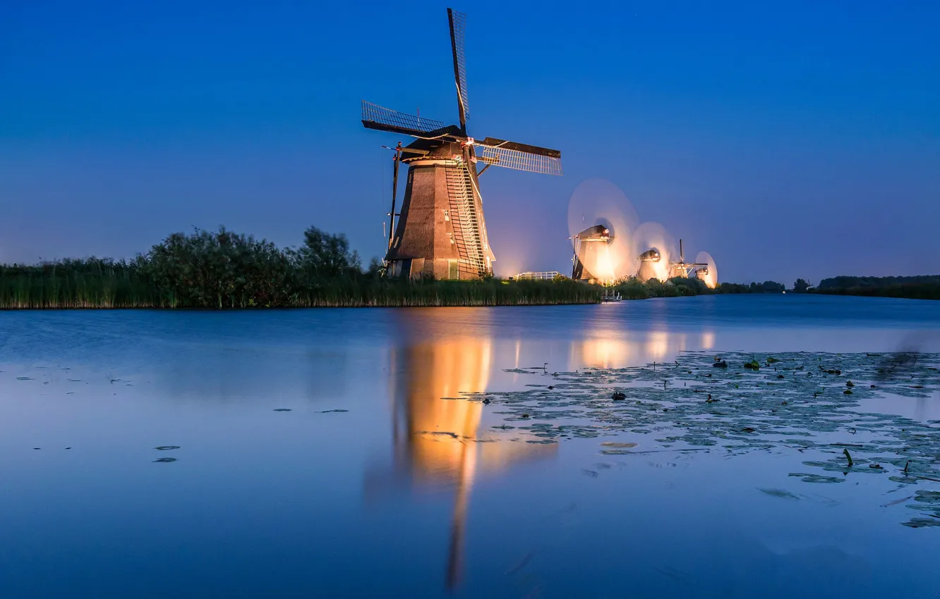 Фото обои ночь, огни, канал, Нидерланды, ветряная мельница, Киндердейк