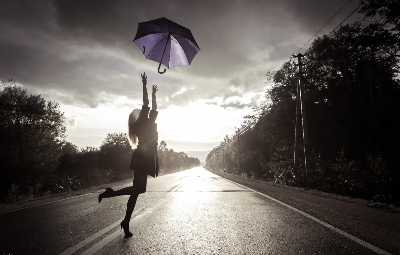 Фото обои дорога, девушка, зонт