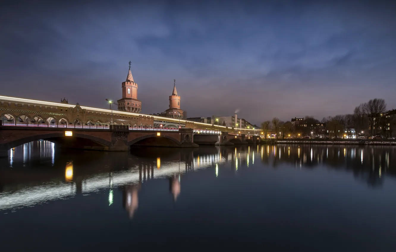 Фото обои мост, город, река, вечер, Германия, Берлин, Шпрее, Обербаумбрюкке