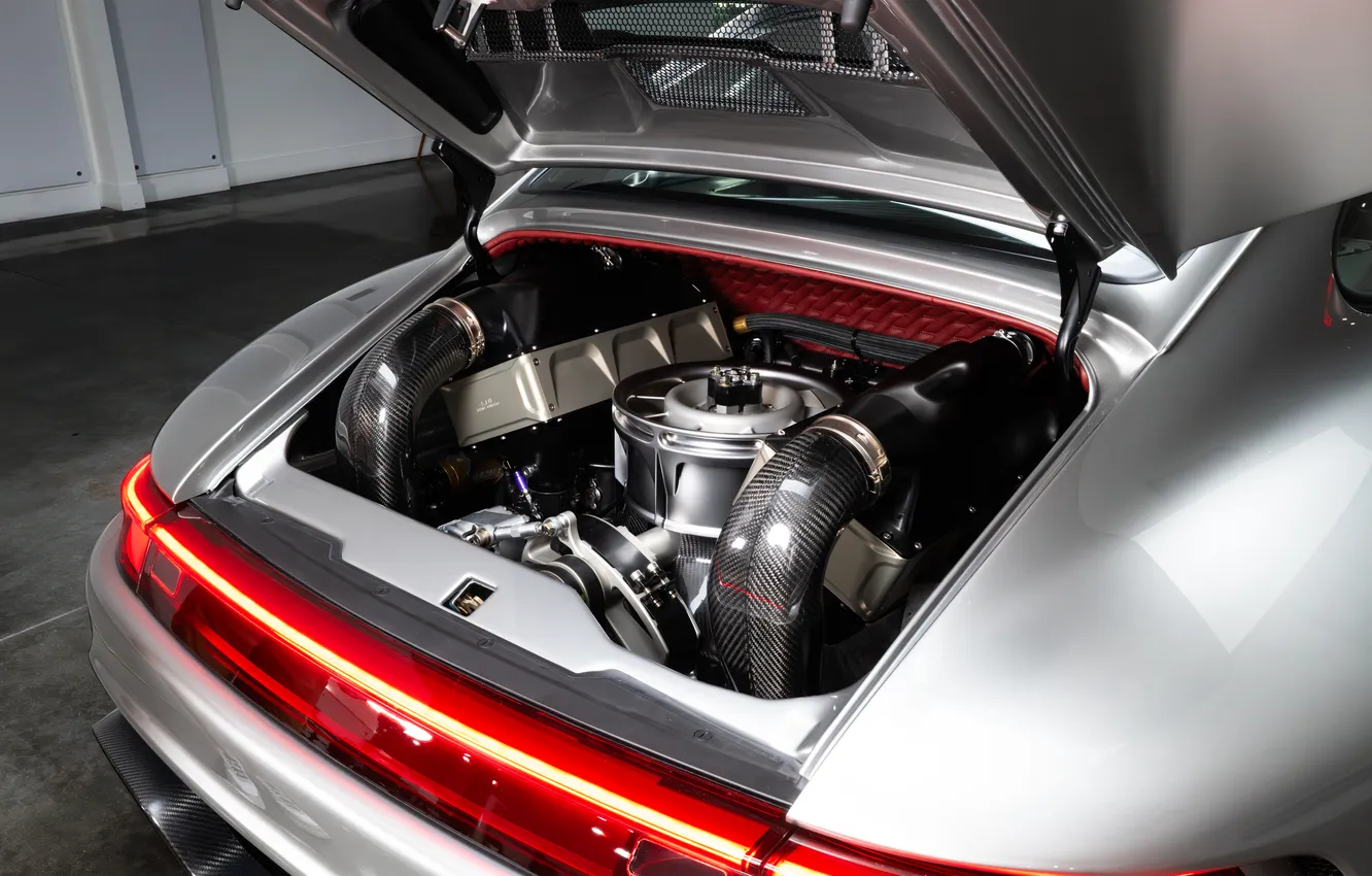 Фото обои суперкар, supercar, limited edition, под капотом, 2025, Porsche 993, Gunther Werks, автомобильный двигатель