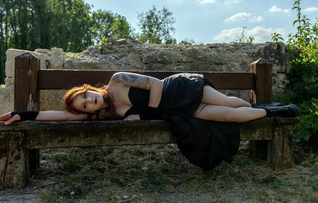 Фото обои девушка, скамья, Sélena