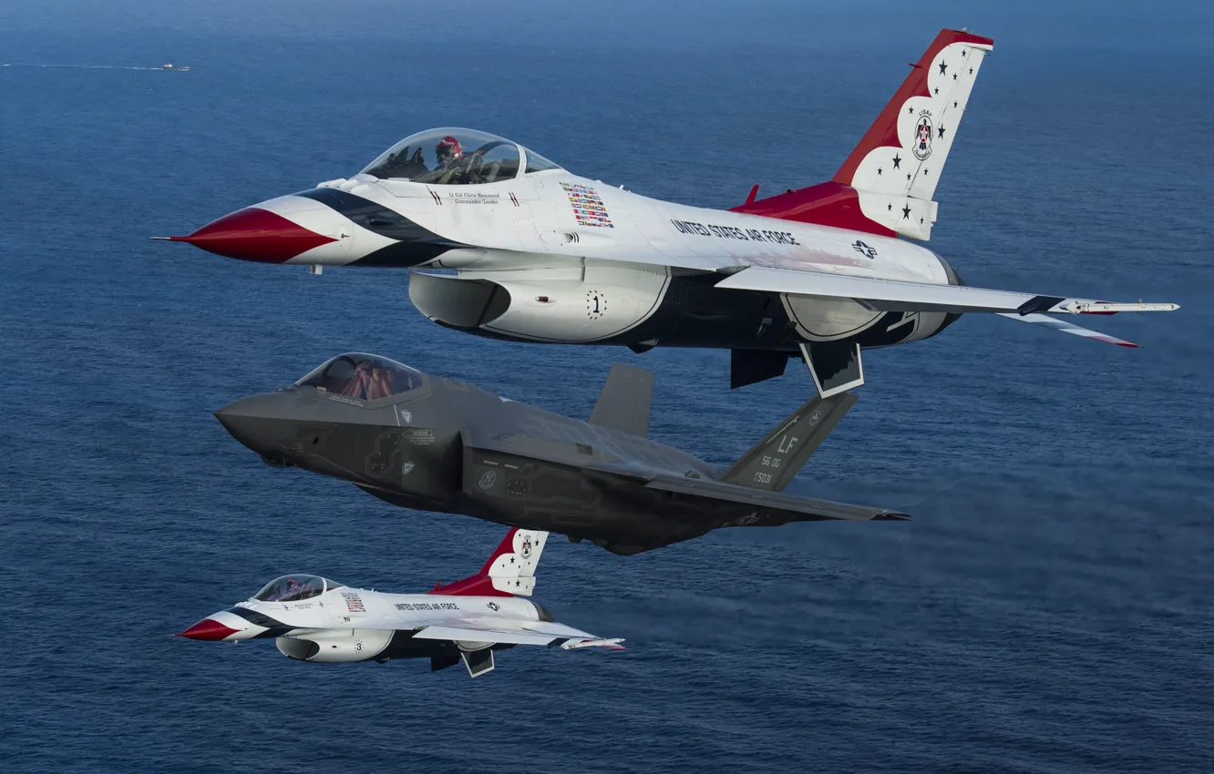 Фото обои истребители, F-16, Fighting Falcon, Thunderbird, F-35A
