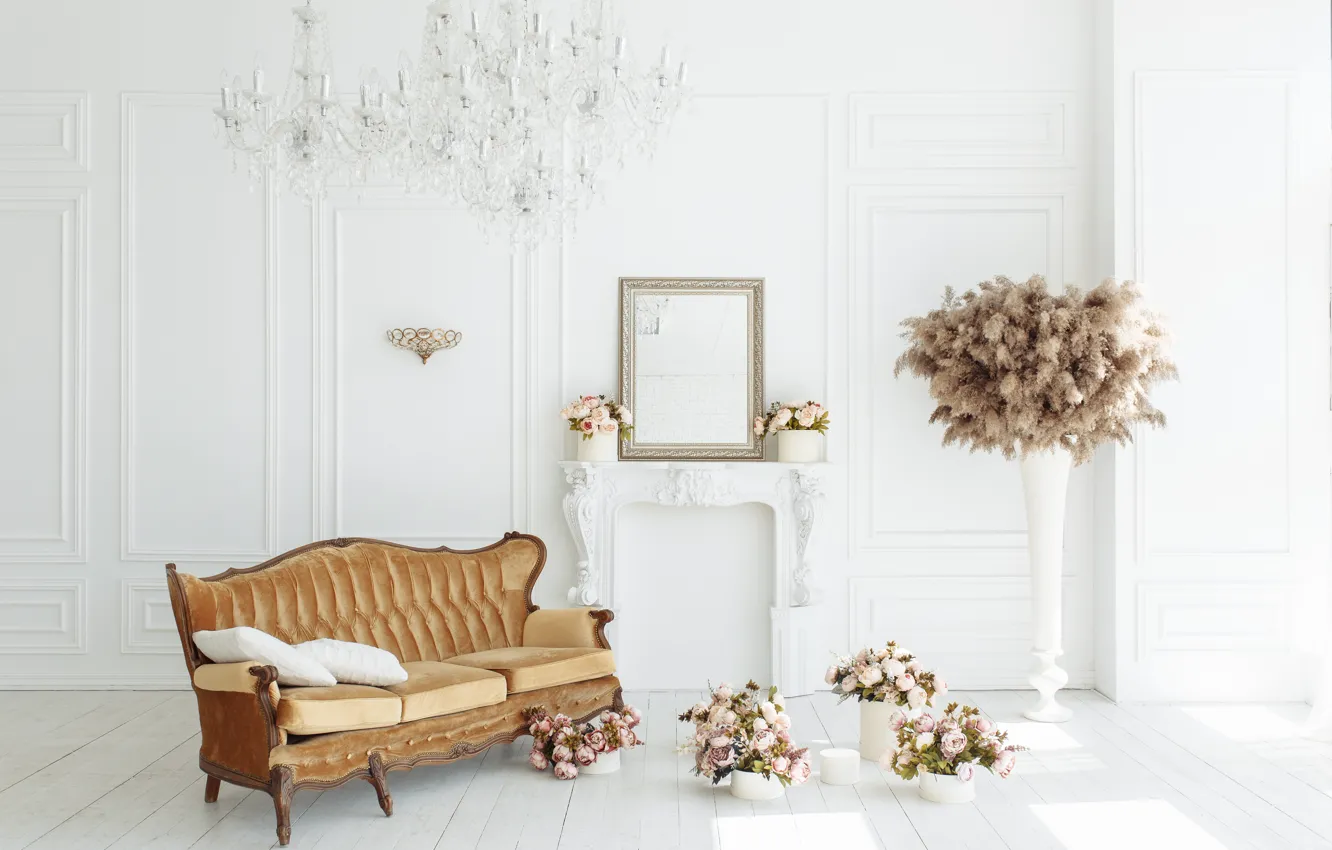 Фото обои цветы, комната, диван, камин, vintage, design, pink, flowers