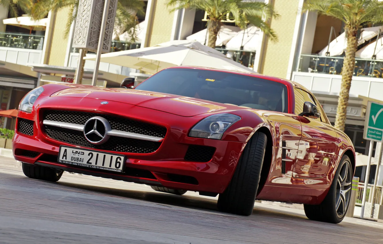 Фото обои Mercedes, Dubai, AMG, SLS