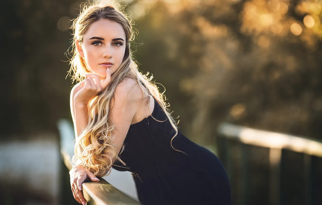Фото обои girl, long hair, dress, beautiful, model, cute