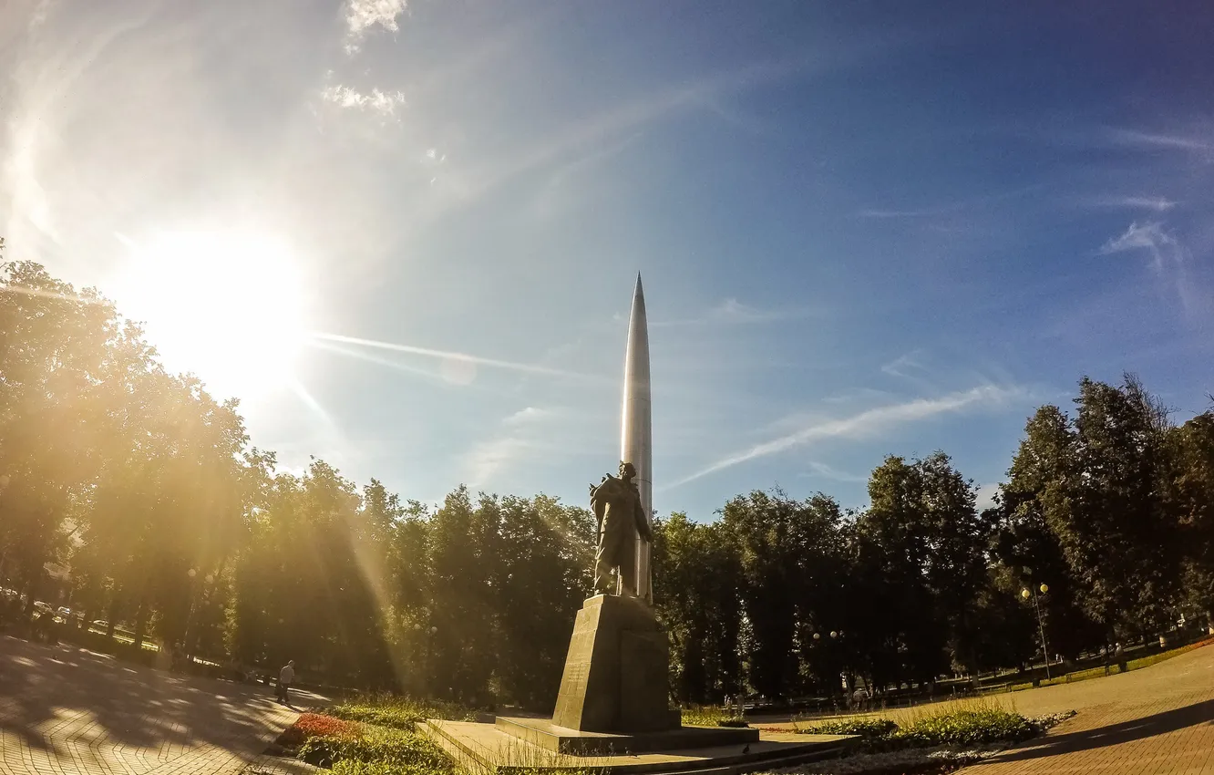 Фото обои солнце, город, Россия, Russia, Калуга, Kaluga, ракета. Циолковский