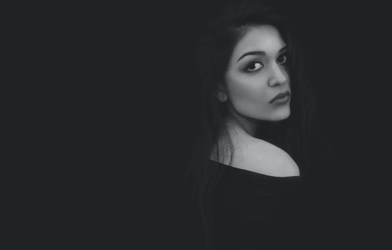 Фото обои взгляд, девушка, красота, girl, черный фон, beauty, look, black background