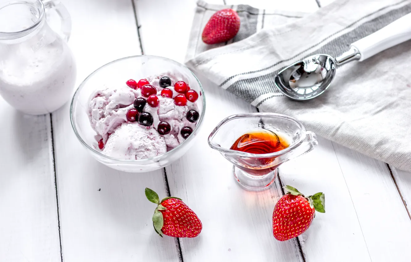 Фото обои ягоды, клубника, мороженое, fresh, десерт, sweet, dessert, ice-cream