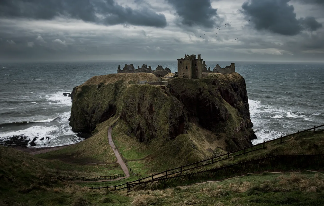 Фото обои море, небо, облака, тучи, Шотландия, руины, Scotland, замок Данноттар