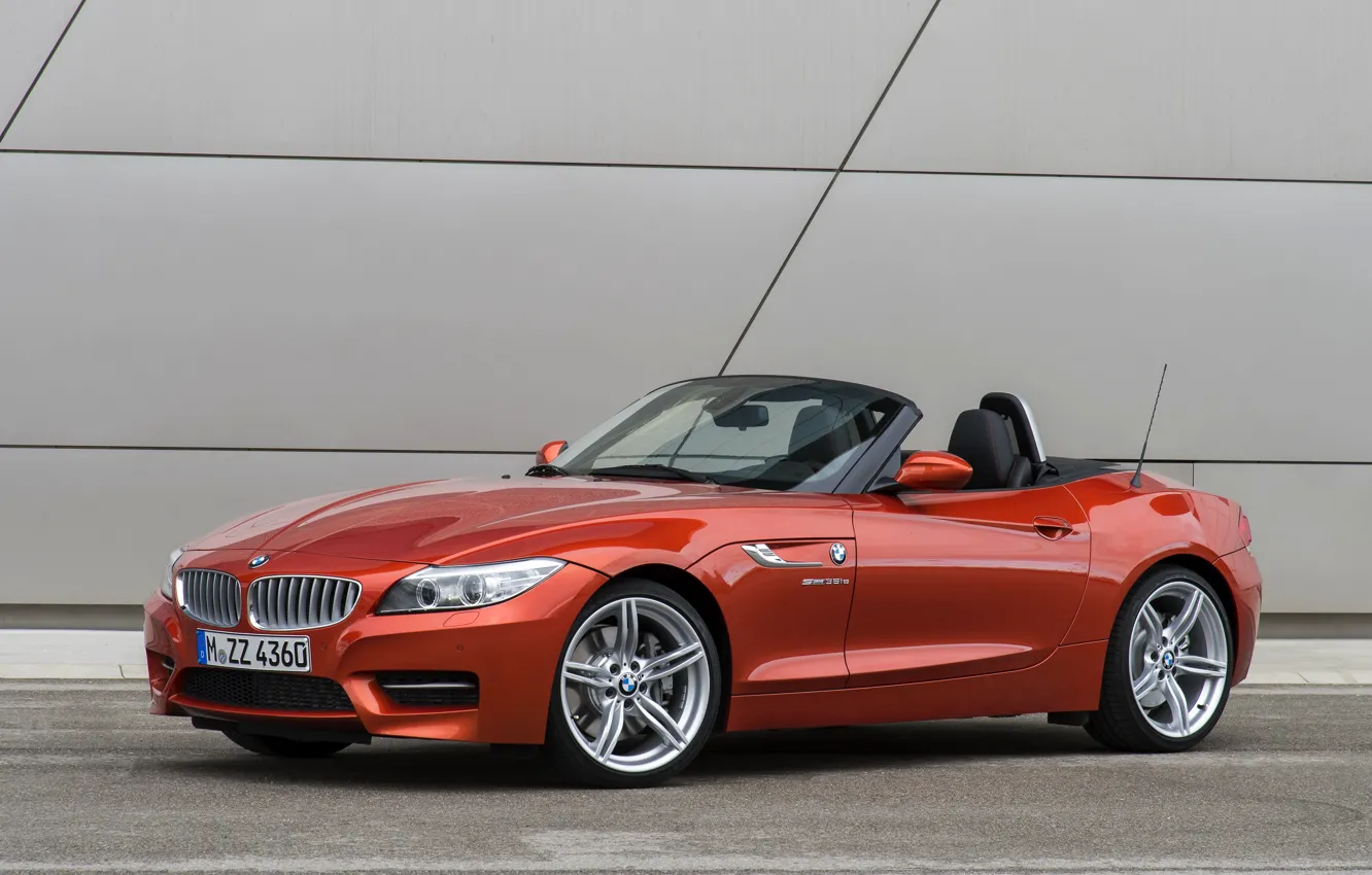 Фото обои BMW, родстер, 2013, E89, BMW Z4, Z4, sDrive35is, на фоне стены