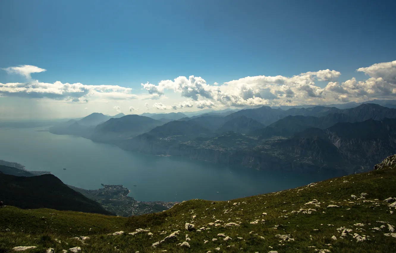 Фото обои облака, горы, высота, водоем