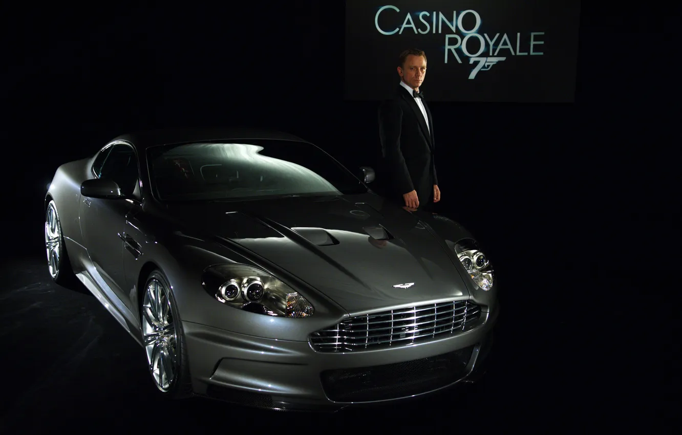 Фото обои Aston Martin, 2006, Daniel Craig, Coupe, Aston Martin DBS, Купе, 007 Casino Royale